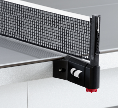 Držák a klasická síťka CORNILLEAU pro stoly CAMPUS, 540 OUTDOOR a PRO PARK