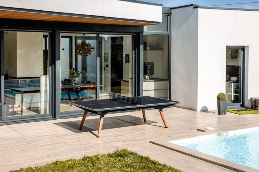 CORNILLEAU: Lifestyle Outdoor, černý rám / černý povrch hladký