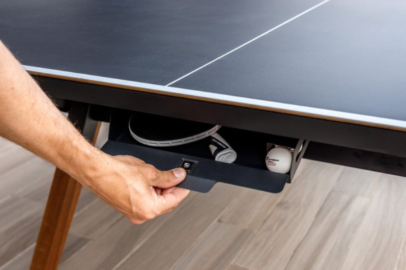 CORNILLEAU: Lifestyle Outdoor, černý rám / černý povrch hladký