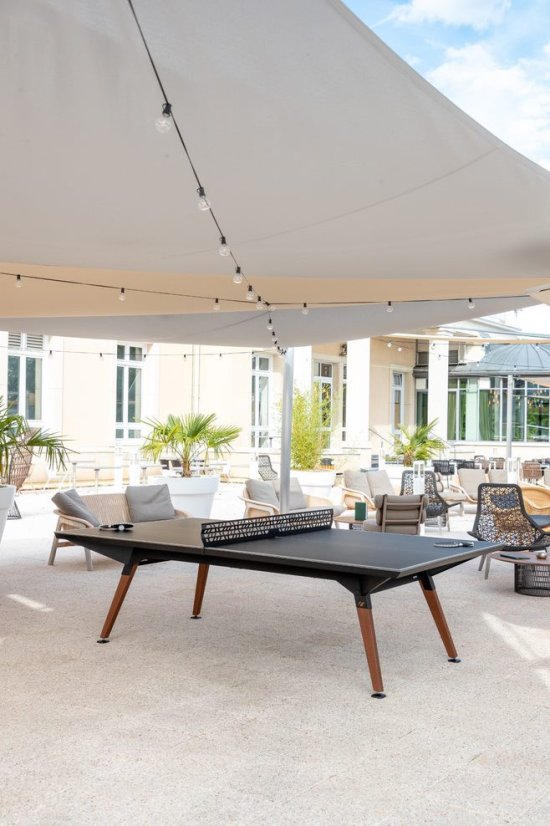 CORNILLEAU: Lifestyle Outdoor, černý rám / černý povrch hladký