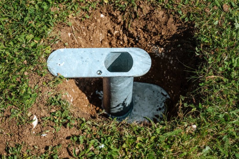 CORNILLEAU; PRO Park OUTDOOR stůl NEW, šedý