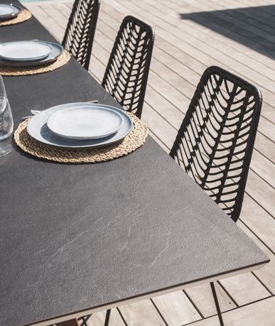 CORNILLEAU: Lifestyle Outdoor, bílý rám / tmavý kámen