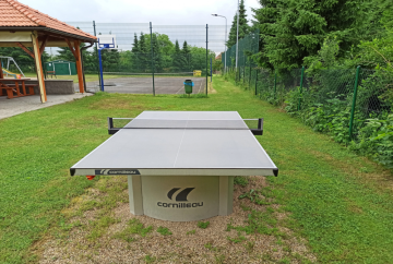 Obec Řídký s pěknou povrchovou úpravou pro hráče