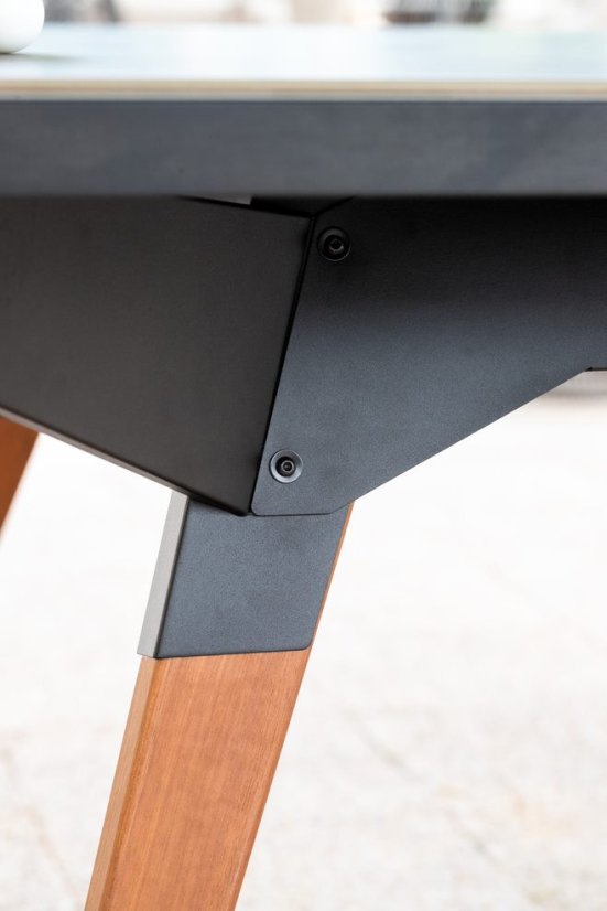 CORNILLEAU: Lifestyle Outdoor, černý rám / černý povrch hladký