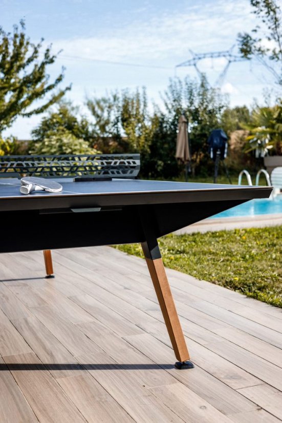 CORNILLEAU: Lifestyle Outdoor, černý rám / černý povrch hladký